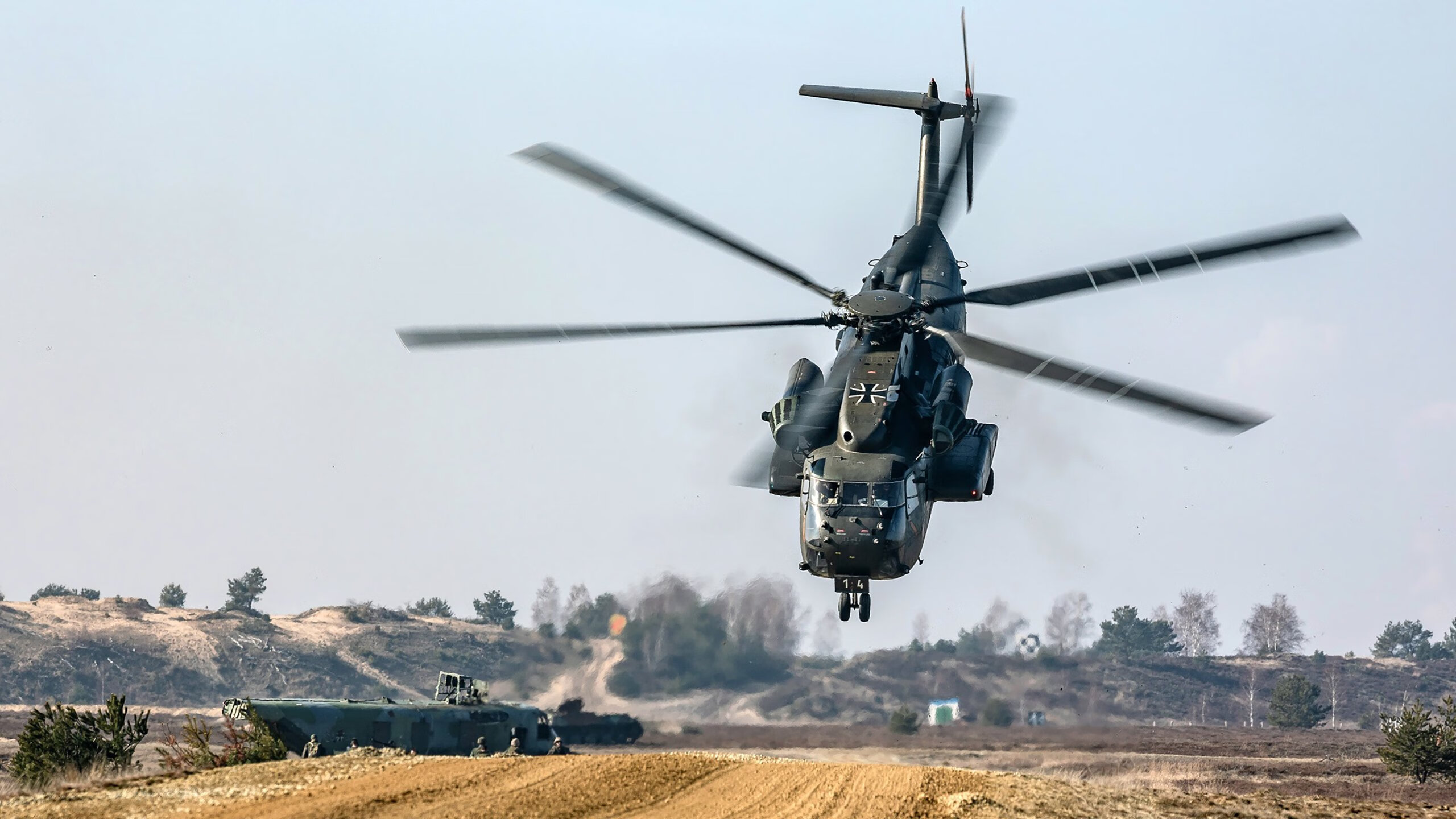 AYX SPORTS-“足球场馆灯光系统升级，夜间比赛更精彩”，足球场灯光要求