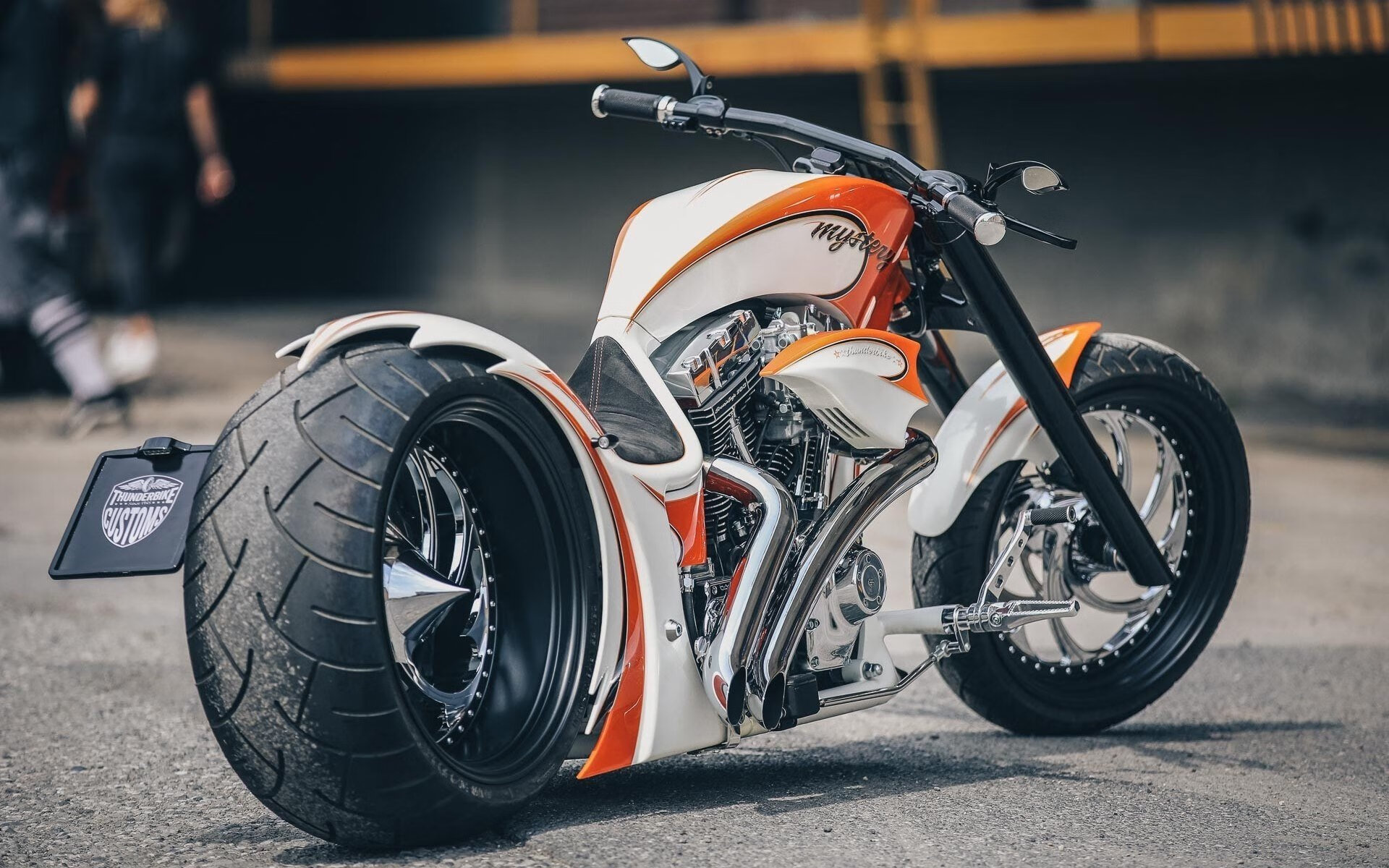 一场比赛中出现了惊艳的进球瞬间,足球比赛进球的一瞬间