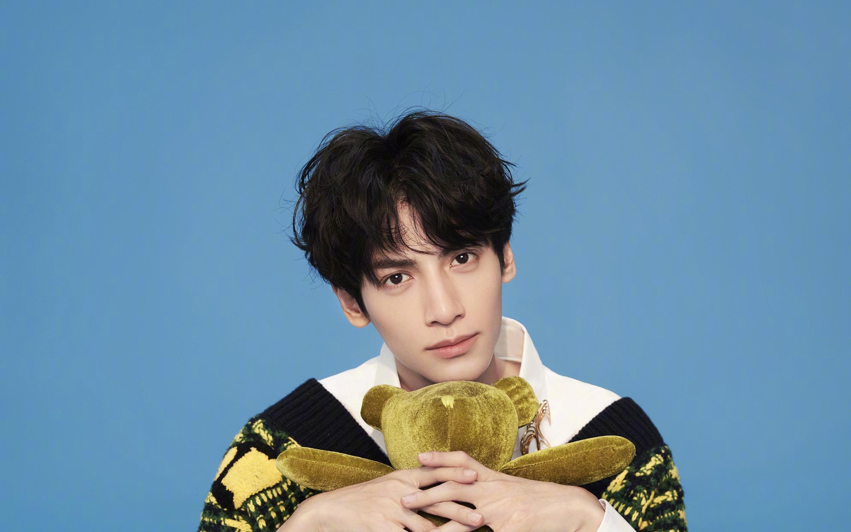 国内外专家齐聚篮球发展论坛探讨行业前沿趋势与挑战，篮球运动国外研究现状